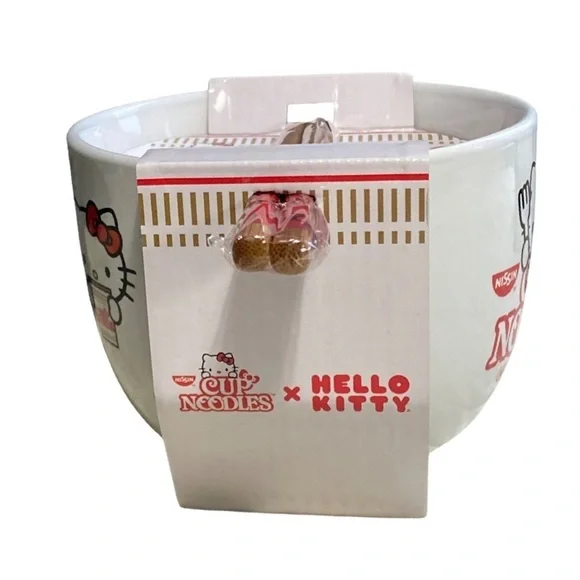 HELLO KITTY CUP NOODLES Ramen Bowl with Chopsticks - Picture 4 of 6